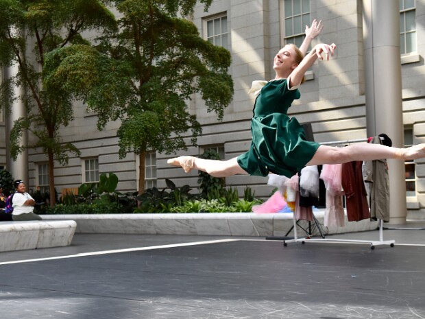 Moveius Contemporary Ballet