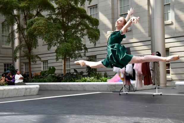 Moveius Contemporary Ballet