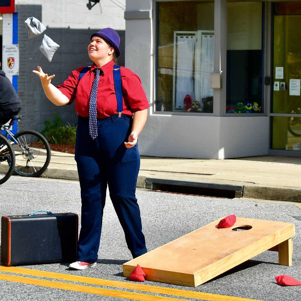 One Handed Juggling SKills