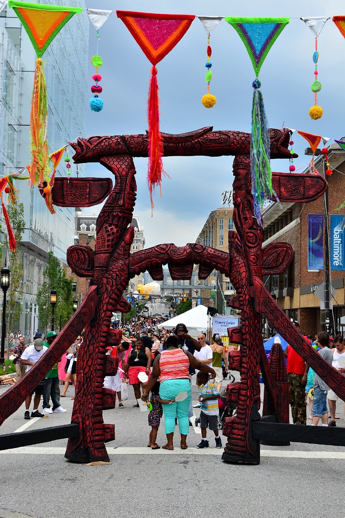 Red Arch and Hanging Tassels Red Arch and Hanging Tassels