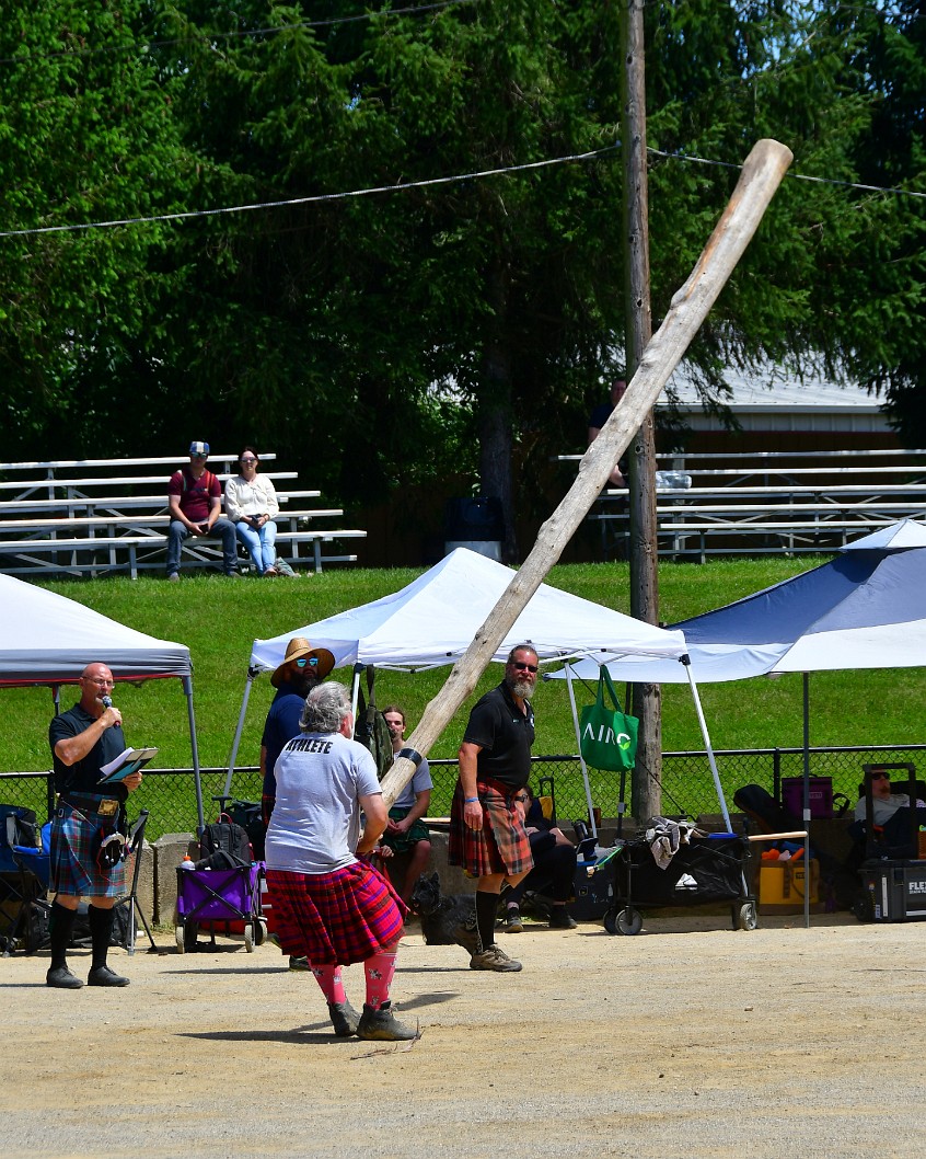 Caber Tossing 1