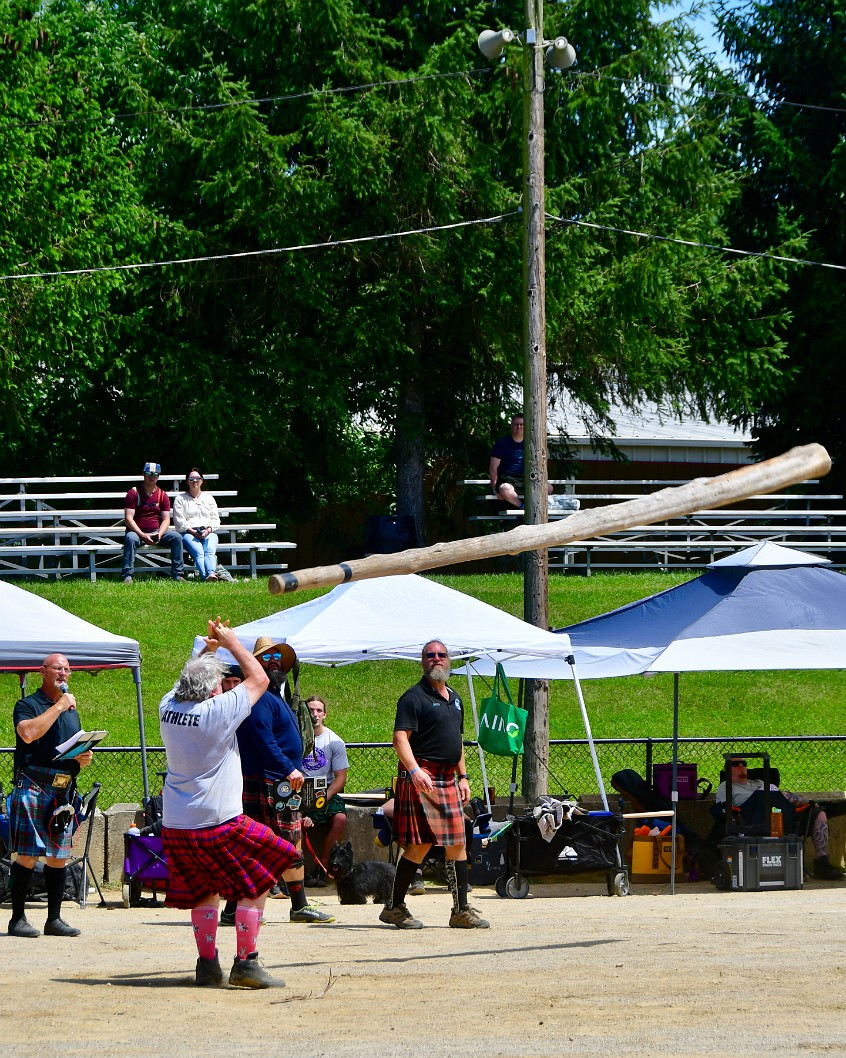 Caber Tossing 2