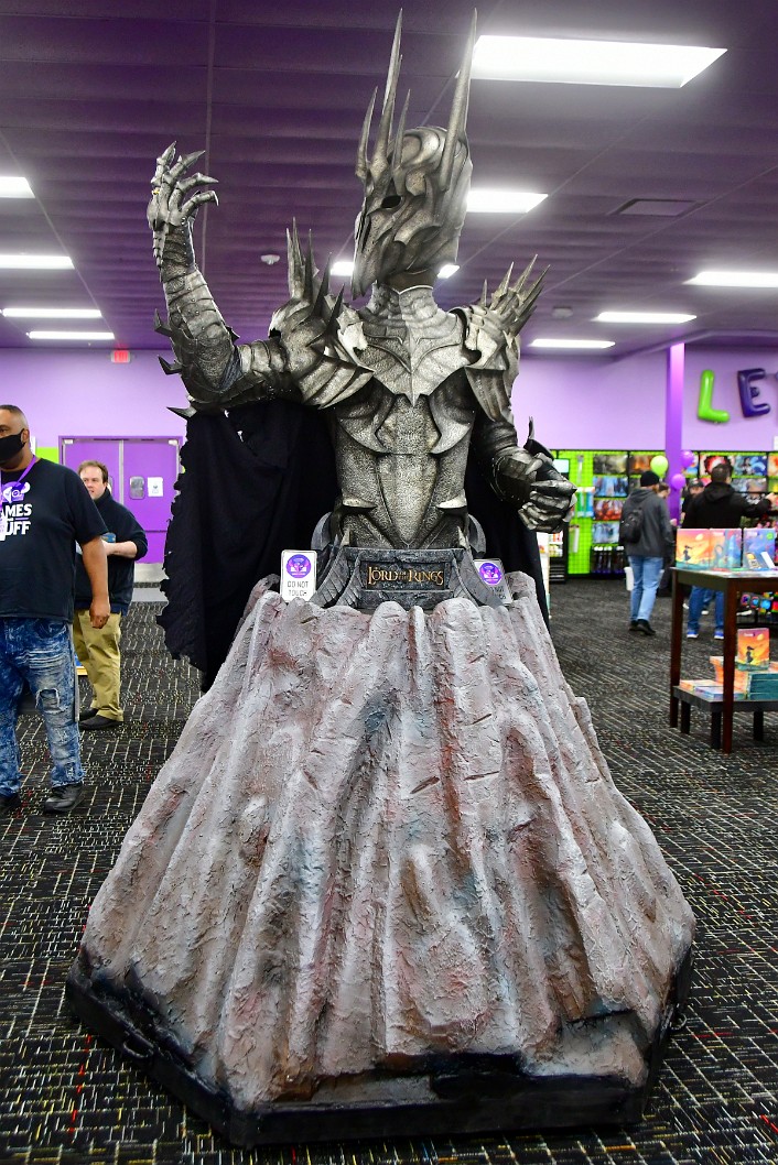 Sauron Stands