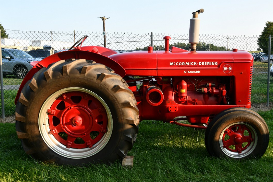 McCormick-Deering W-9 Standard