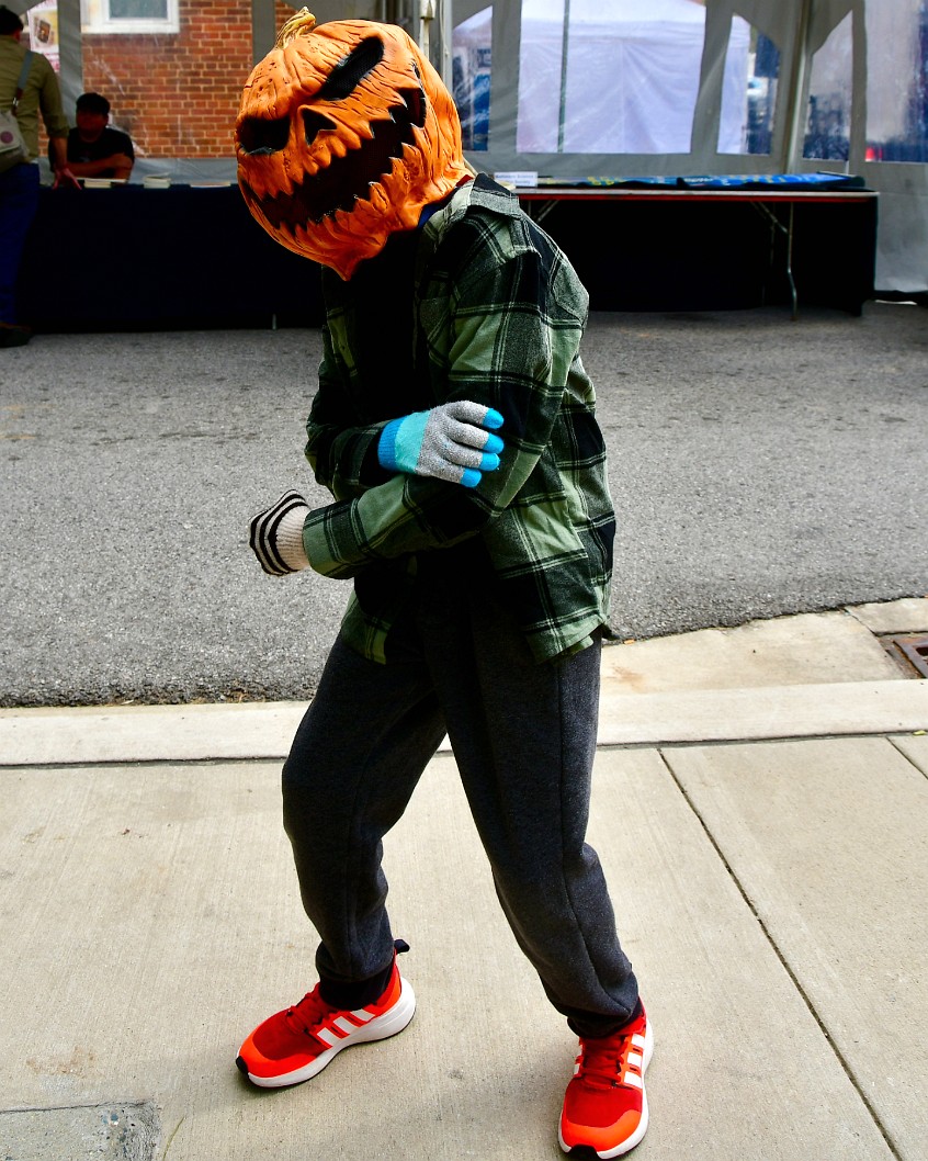 Pumpkinhead Stance