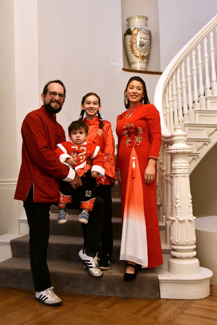 Smiling Family in Red (4x6) 2