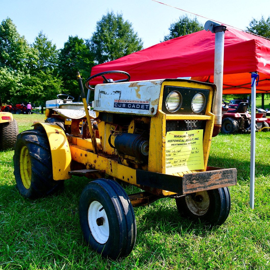 1965 International Harvester Cub Cadet 100