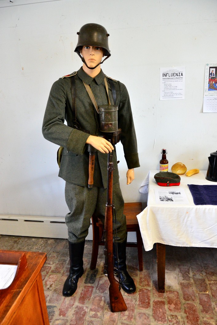 WWI German Soldier Uniform WWI German Soldier Uniform