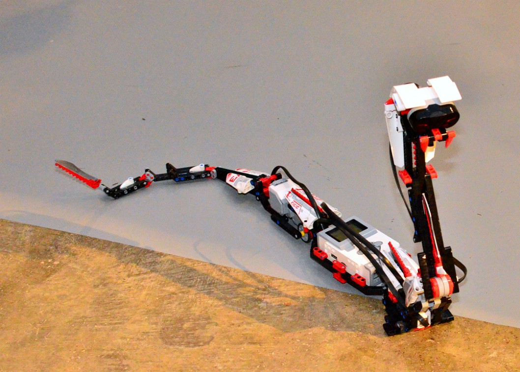 LEGO Snake Robot LEGO Snake Robot