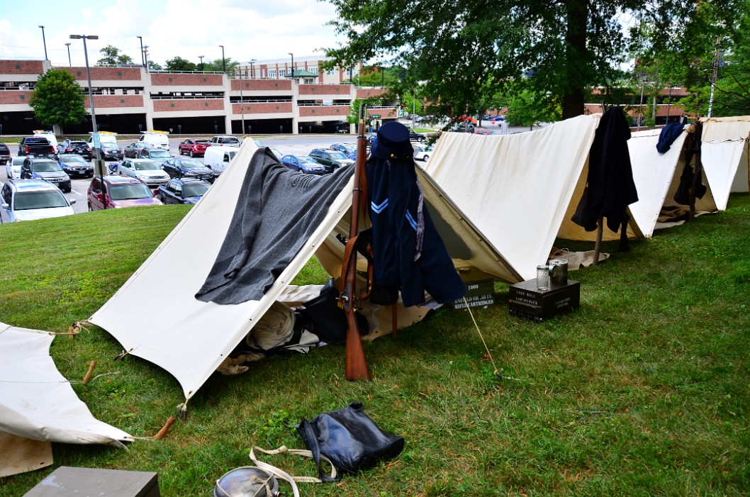 Uniform and Longarm at Rest